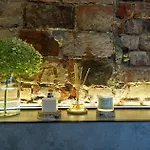 Sobieskiego 9 Hotel 3*