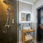 Sobieskiego 9 Hotel 3*