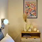Sobieskiego 9 Hotel 3*
