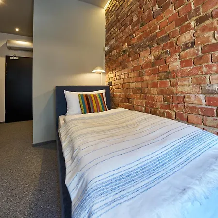 Sobieskiego 9 Bed and breakfast 3*