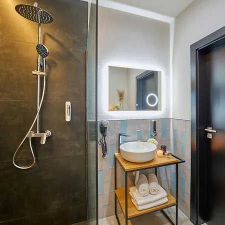 Sobieskiego 9 Couette-café 3*