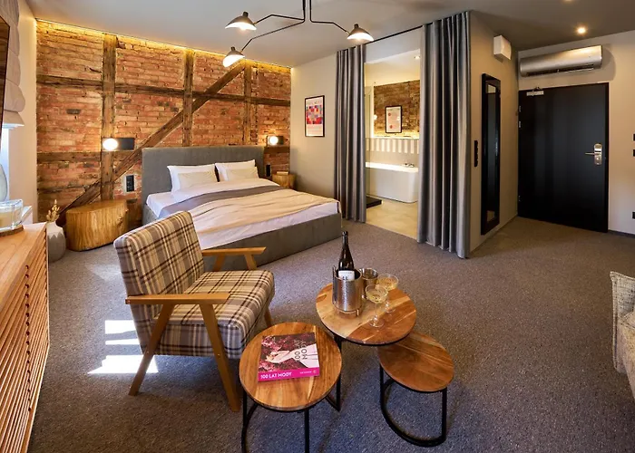 Hotel Sobieskiego 9 3*