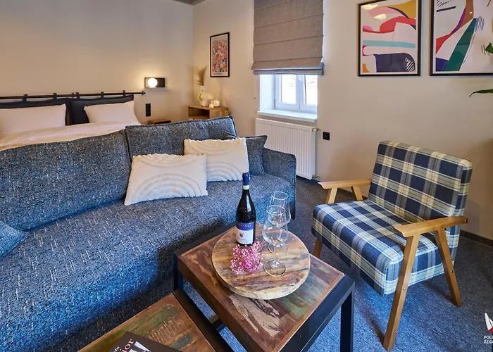 Sobieskiego 9 Hotel 3*